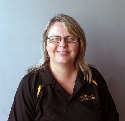 Lisa from Cornubia Auto Care in a black Cornubia work shirt
